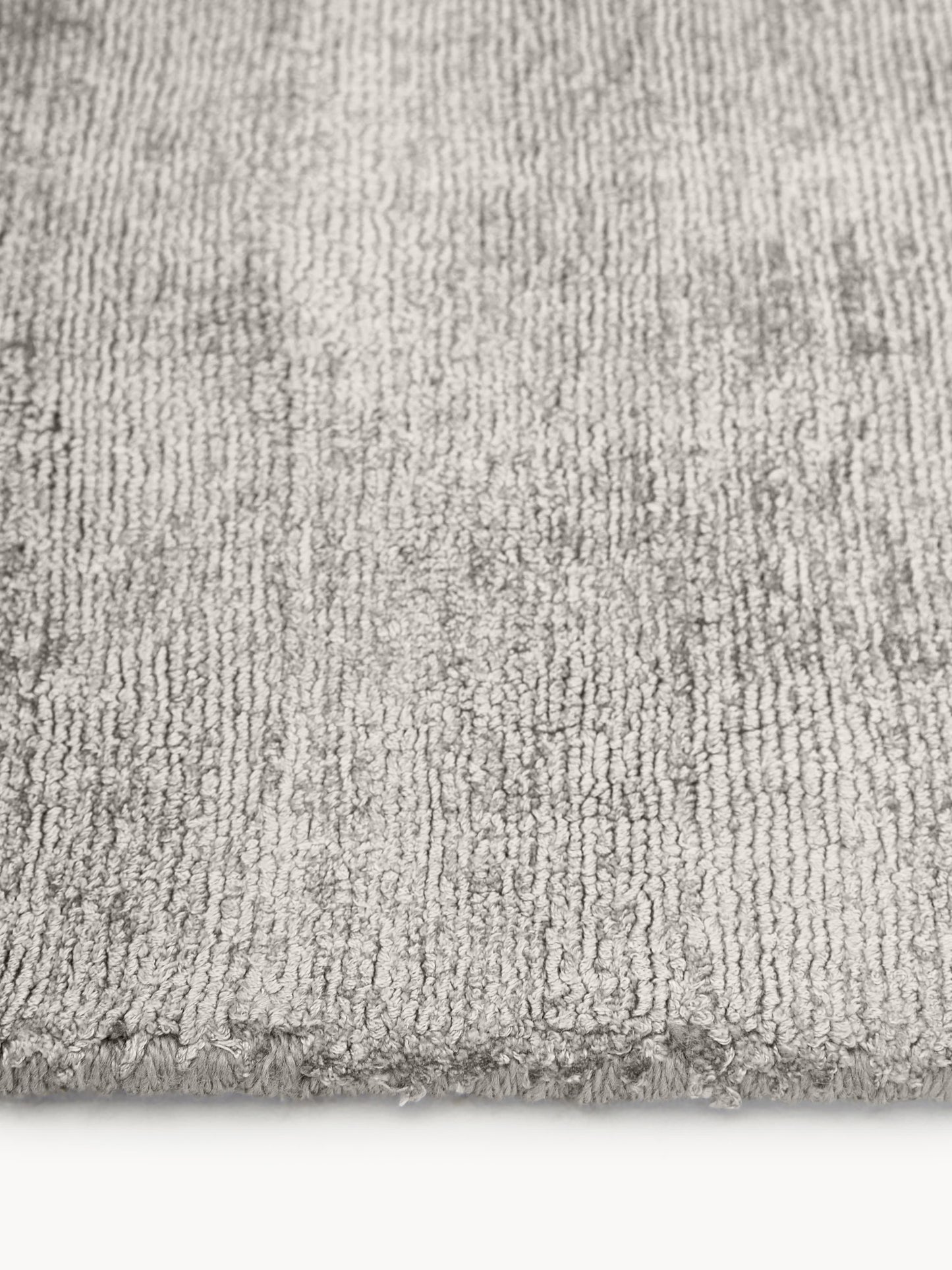 Janoria Hand-Woven Rug in Viscose