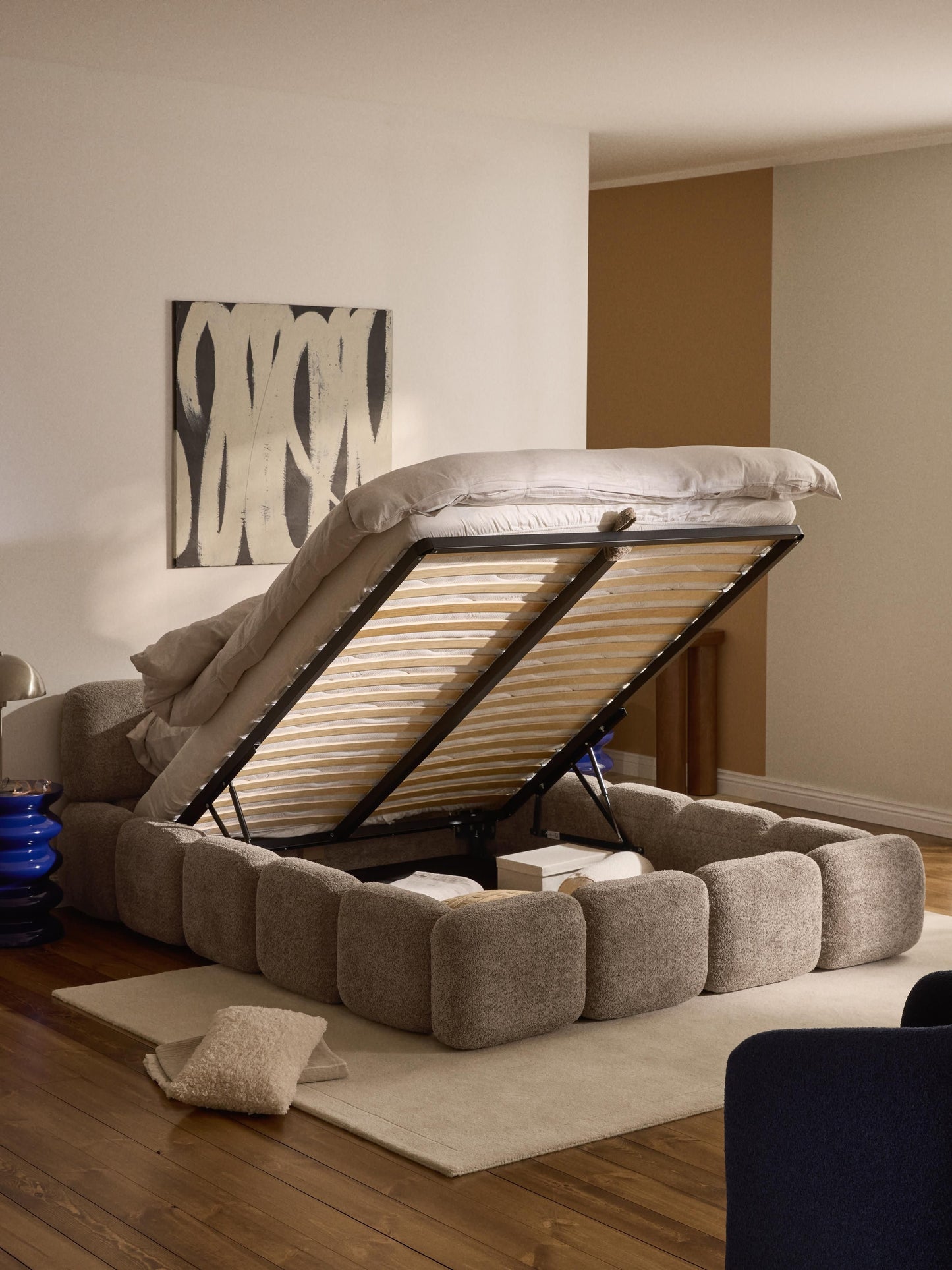 Taybria Teddy Bouclé Upholstered Bed with Storage
